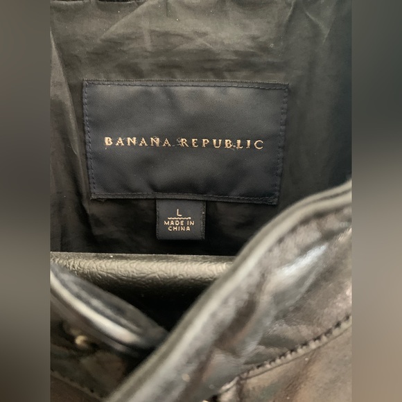 VINTAGE BANANA REPUBLIC BLACK LEATHER MOTO JACKET (L) - Picture 3 of 6